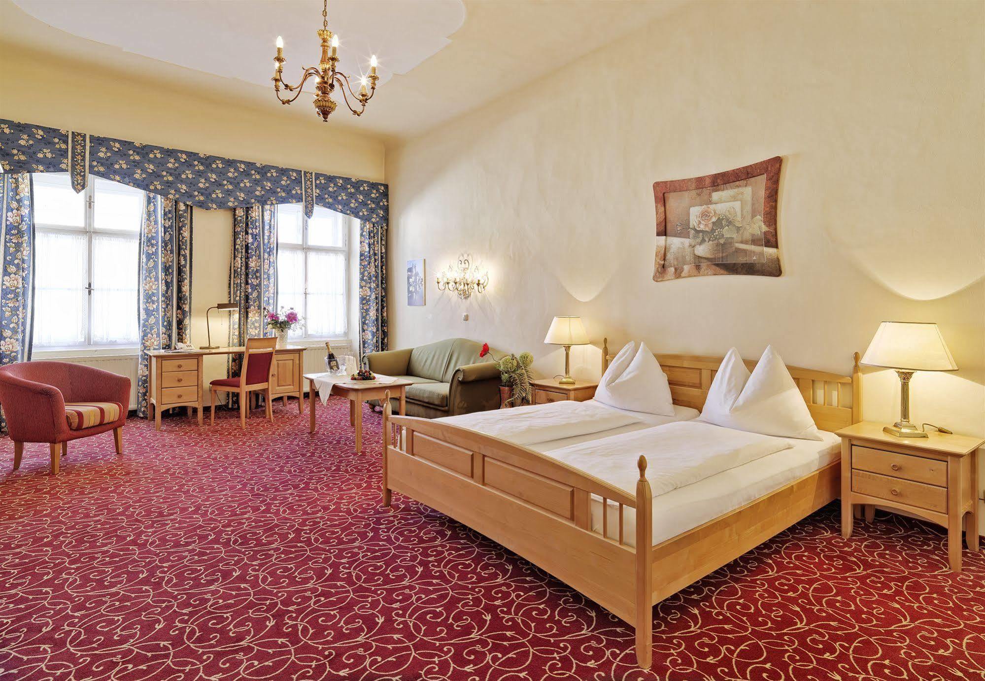 Hotel Mader Steyr Extérieur photo