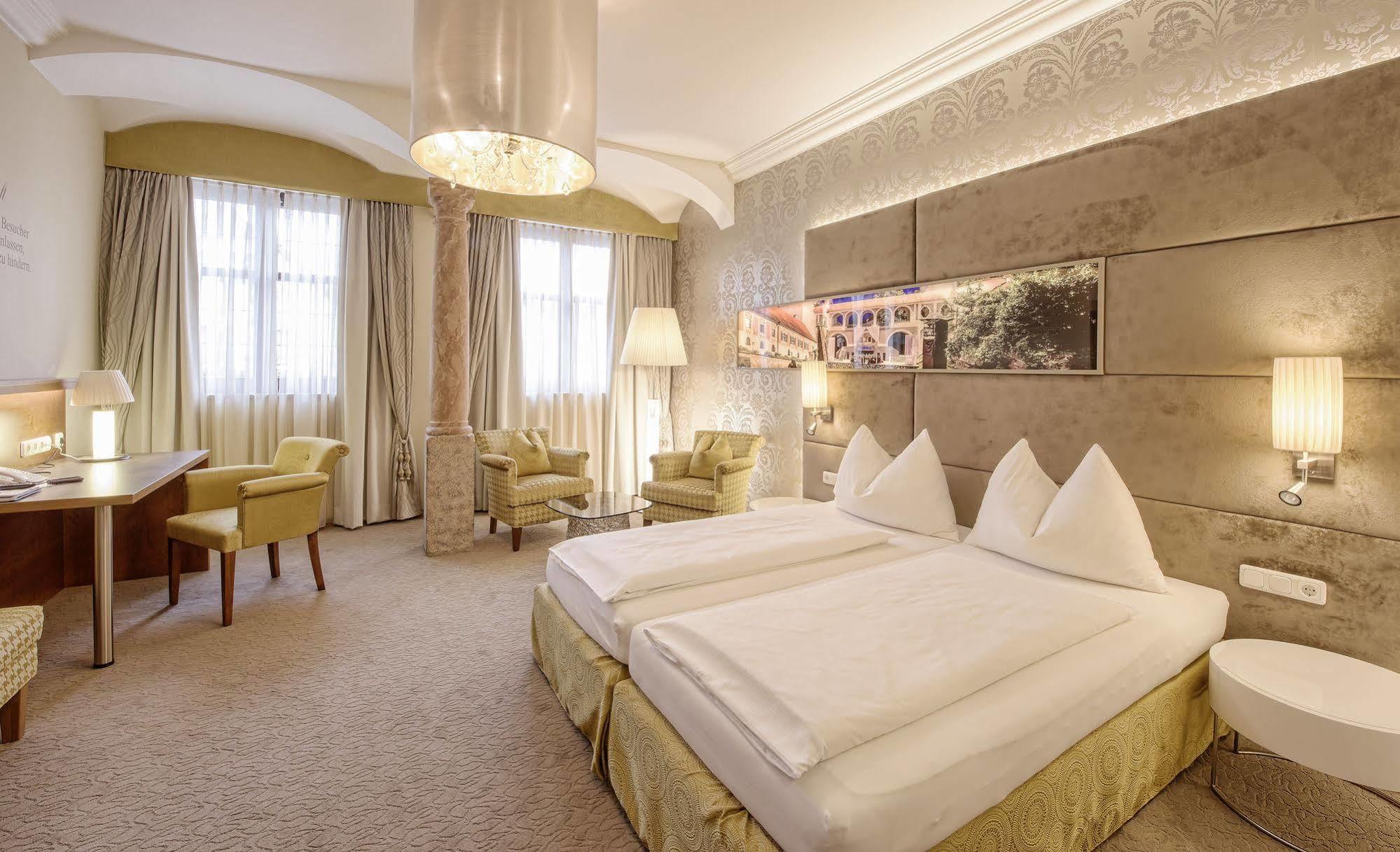 Hotel Mader Steyr Extérieur photo